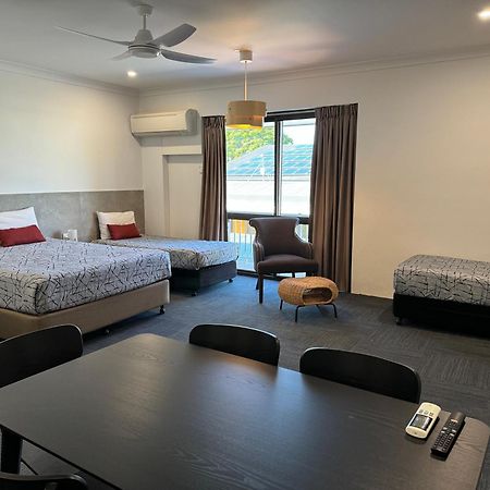 Longreach Motor Inn Екстер'єр фото