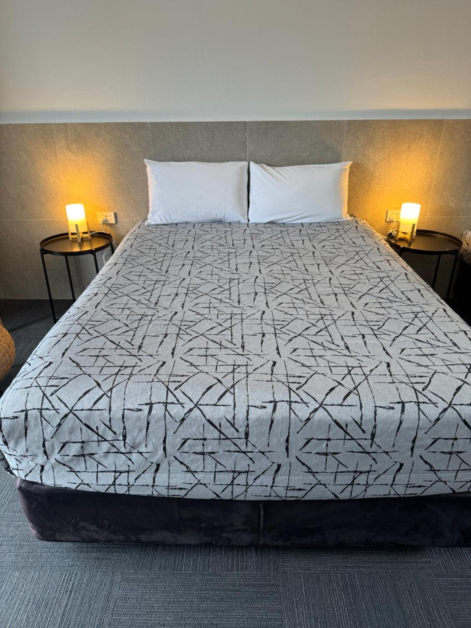 Longreach Motor Inn Екстер'єр фото