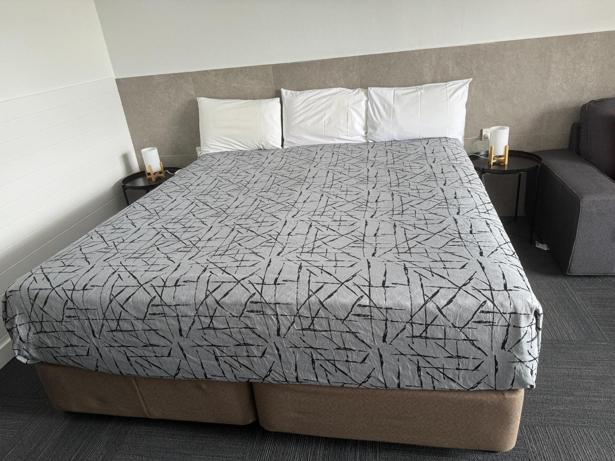 Longreach Motor Inn Екстер'єр фото