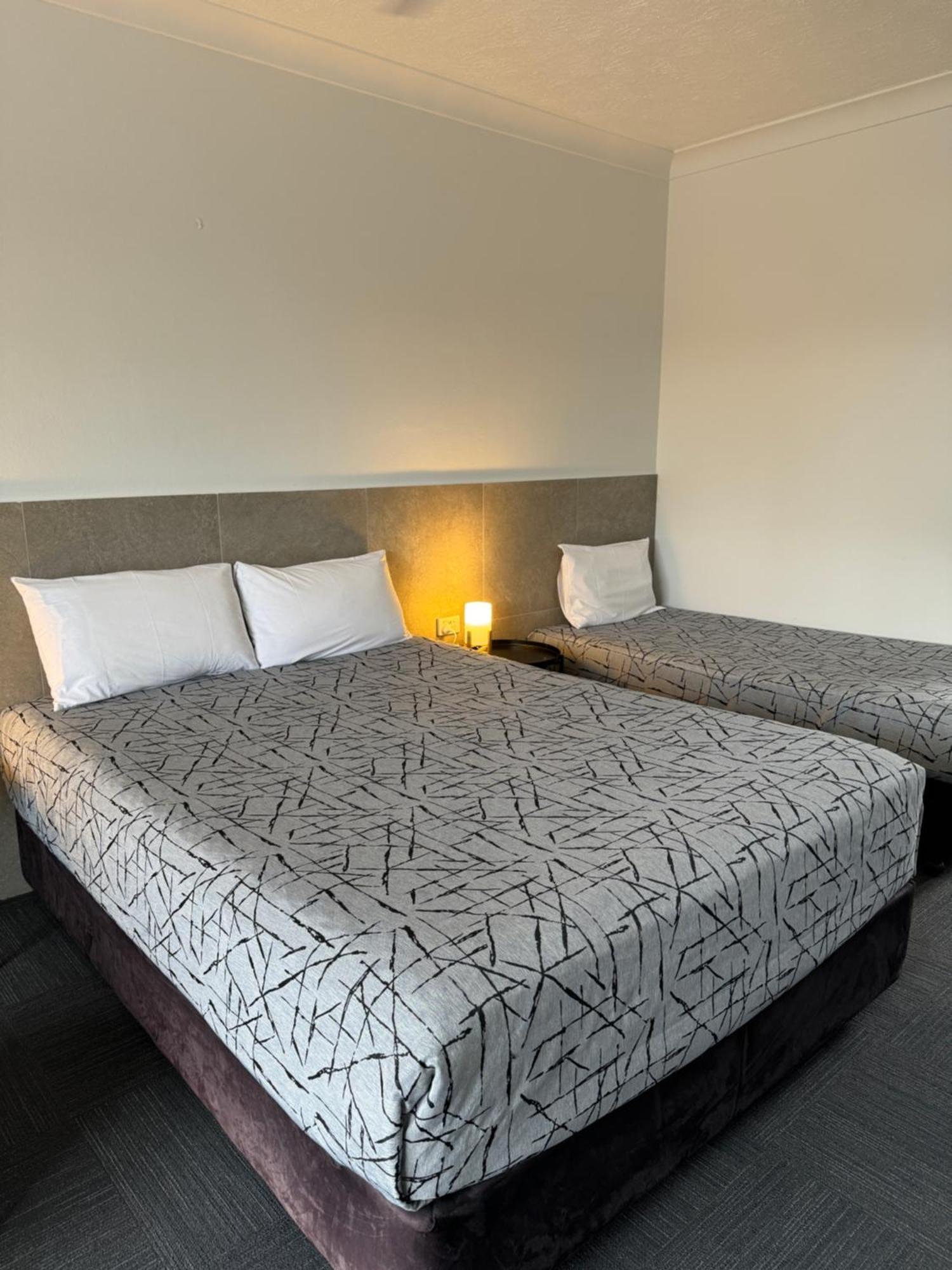 Longreach Motor Inn Екстер'єр фото