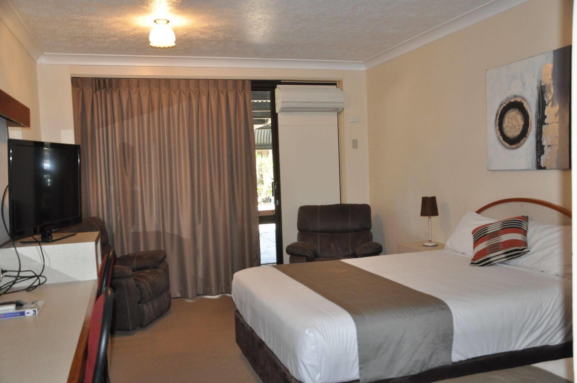 Longreach Motor Inn Екстер'єр фото