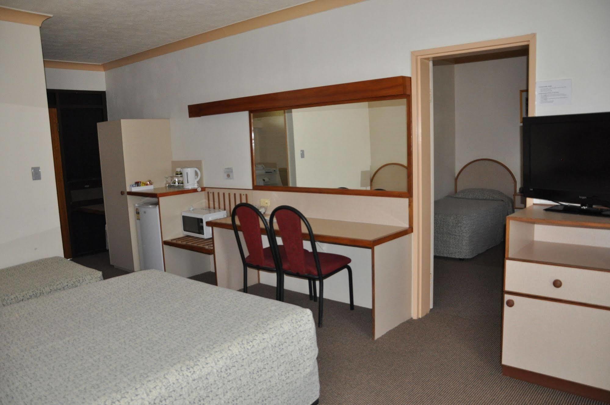 Longreach Motor Inn Екстер'єр фото